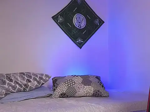 samevansx  online show from 11, 11, 2025