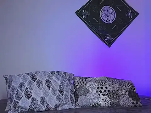 samevansx  online show from 16, 10, 2025