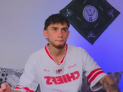 samevansx  online show from 28, 10, 2025