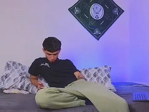 samevansx  online show from 22, 9, 2025