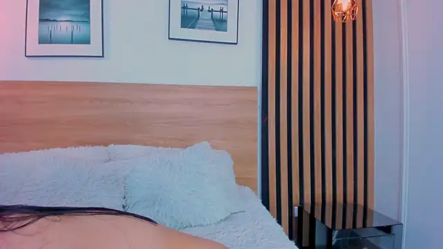 MaddyCrofft online show from 19, 9, 2025