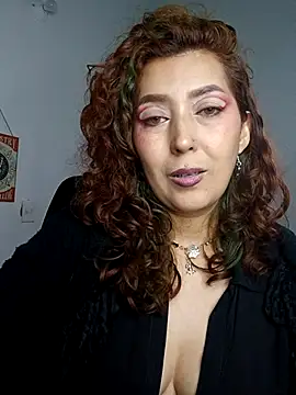 Luz delunaa online show from 5, 1, 2026