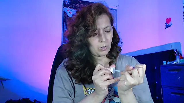 Luz delunaa online show from 6, 3, 2026