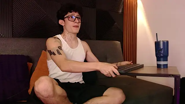 troy rouge online show from 10, 3, 2025