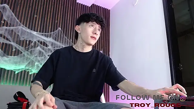 troy rouge online show from 25, 10, 2025