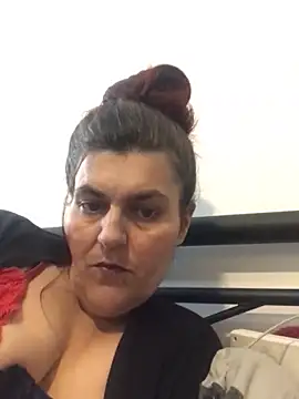 Curvy-Essex-Milf online show from 11, 10, 2025