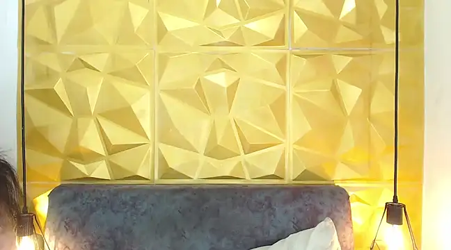 Small Hot19 online show from 12, 3, 2025