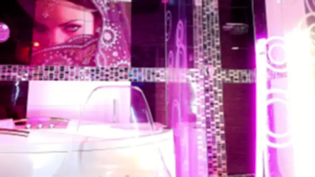 Small Hot19 online show from 21, 12, 2025