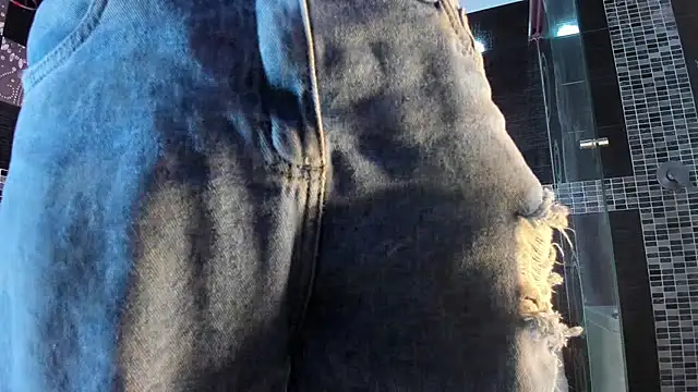 Small Hot19 online show from 29, 10, 2025