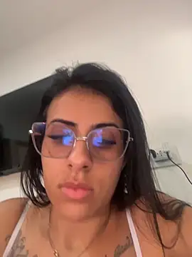 jheicylli online show from 25, 5, 2026