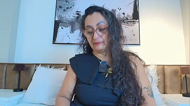 AlessandraLeroy online show from 11, 5, 2026