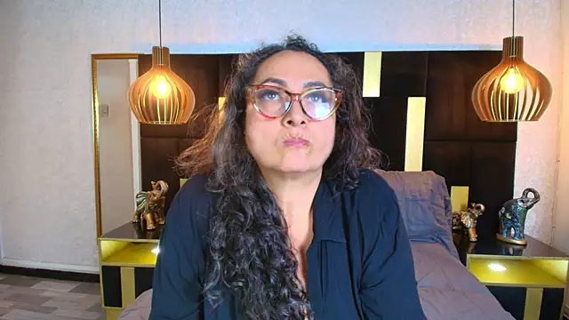 AlessandraLeroy online show from 12, 11, 2025