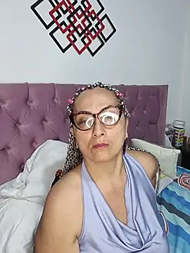 AlessandraLeroy online show from 23, 11, 2025