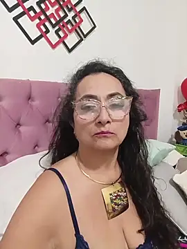 AlessandraLeroy online show from 20, 5, 2026