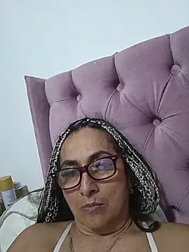 AlessandraLeroy online show from 8, 1, 2026