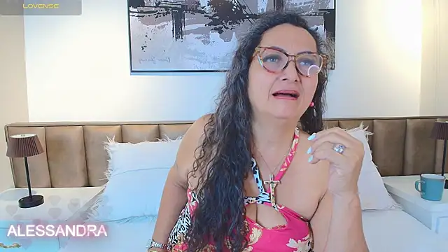 AlessandraLeroy online show from 4, 5, 2026