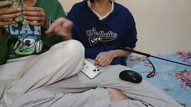 NaughtyThrouple007 online show from 31, 10, 2025