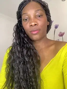 Nahomy gree online show from 6, 11, 2025