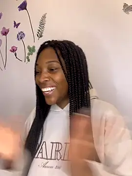 Nahomy gree online show from 2, 12, 2025