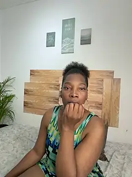 Nahomy gree online show from 7, 4, 2026