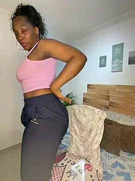 Nahomy gree online show from 18, 4, 2026