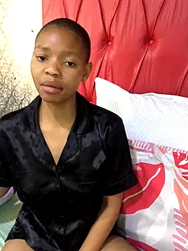 BondiBitch online show from 1, 10, 2025