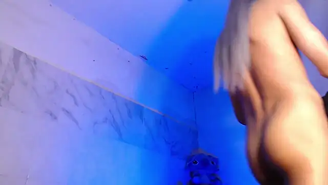 KimberlyXtreme online show from 17, 4, 2026