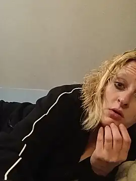 Snapshot of KITTYBOOBOOFUXX chatting on 17, 6, 2026 KITTYBOOBOOFUXX online show from 17, 6, 2026