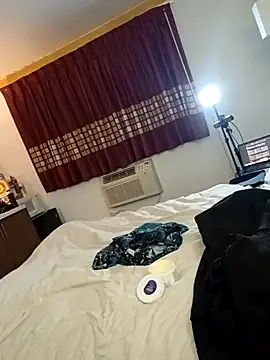 KITTYBOOBOOFUXX online show from 27, 10, 2025