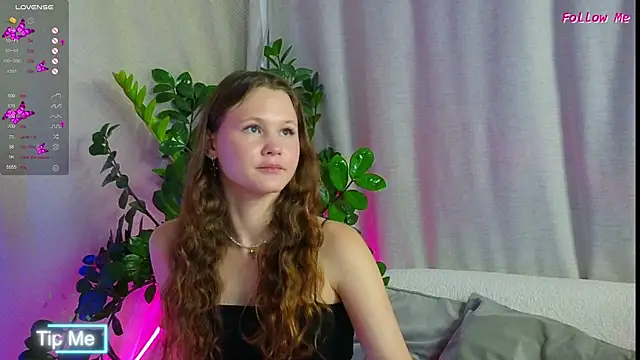 AmeliRoyse online show from 8, 9, 2025