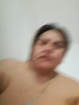 Milena Foox online show from 13, 11, 2025