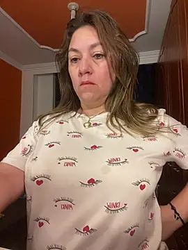 Luna-nevada online show from 8, 4, 2026