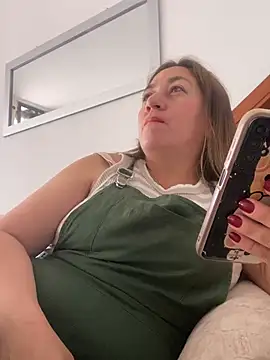 Snapshot of Luna-nevada chatting on 31, 1, 2026 Luna-nevada online show from 31, 1, 2026