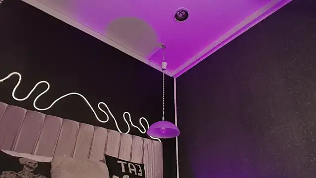 Zhally Dee online show from 11, 2, 2026