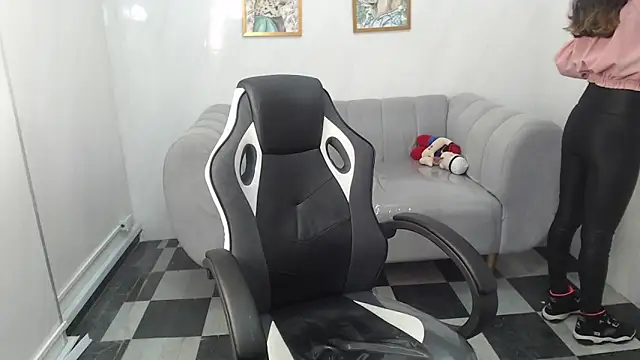  wendy b online show from 19, 9, 2025