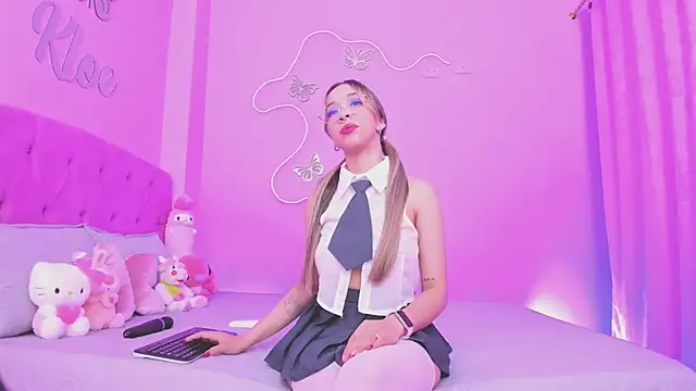 Snapshot of KloeJonnes_ chatting on 29, 3, 2026 KloeJonnes online show from 29, 3, 2026