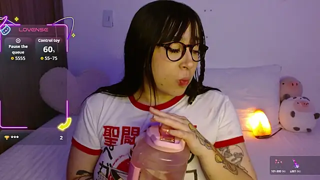 Oliviargf online show from 3, 10, 2025