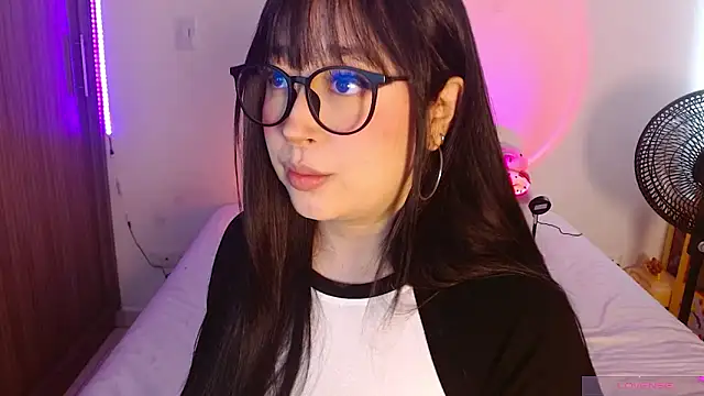 Oliviargf online show from 4, 6, 2026
