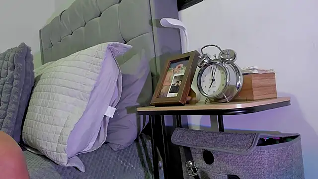 boys blackandwhite online show from 18, 9, 2025