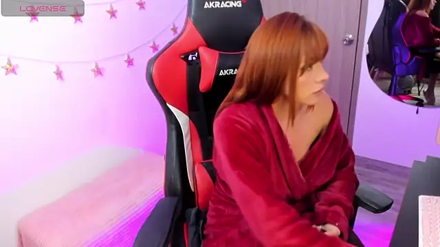 LindaSilverstone online show from 25, 10, 2025