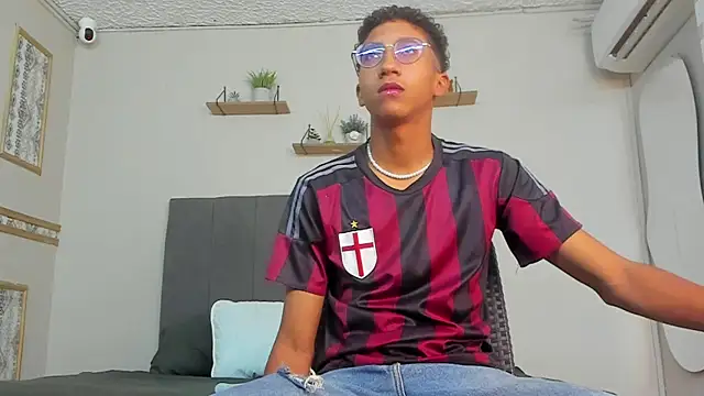 Snapshot of Danny_Twink20 chatting on 23, 3, 2025 Danny Twink20 online show from 23, 3, 2025