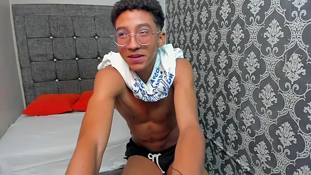 Snapshot of Danny_Twink20 chatting on 21, 3, 2025 Danny Twink20 online show from 21, 3, 2025