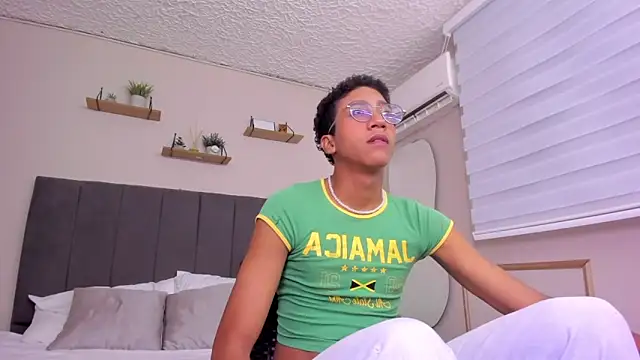 Snapshot of Danny_Twink20 chatting on 18, 3, 2025 Danny Twink20 online show from 18, 3, 2025