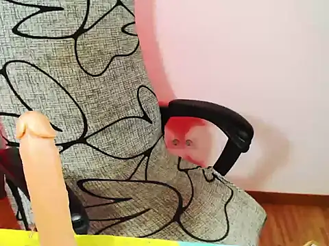 Snapshot of Hannah_Kiim chatting on 22, 4, 2026 Hannah Kiim online show from 22, 4, 2026