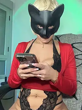 Hannah Kiim online show from 25, 3, 2026