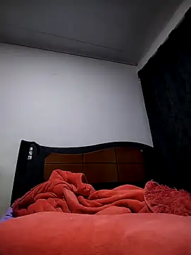 esmeralda jadees online show from 13, 4, 2026