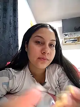 esmeralda jadees online show from 7, 5, 2026