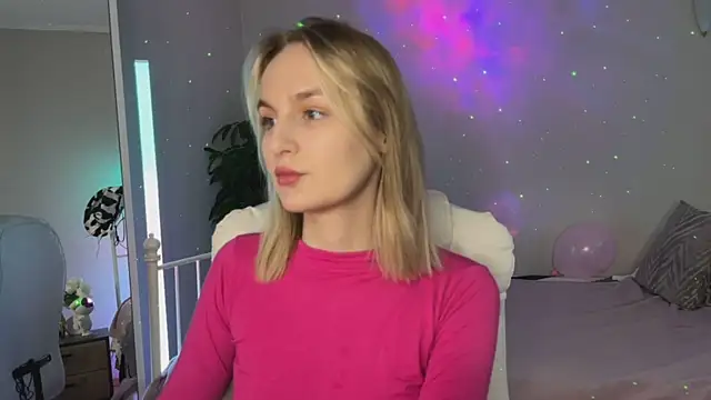  Vikky Moon  online show from 29, 5, 2026