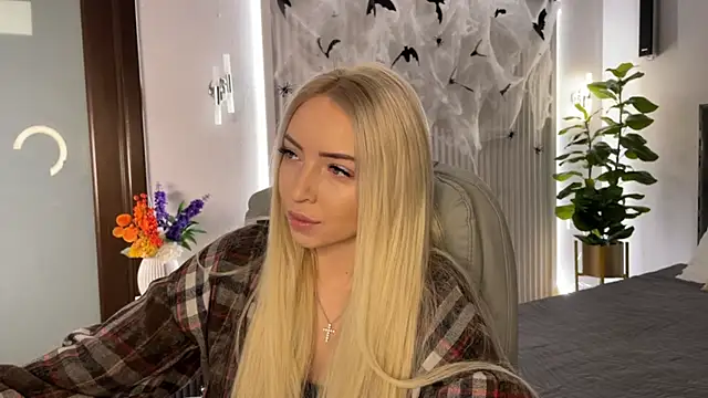 OhMyEmma online show from 27, 10, 2025