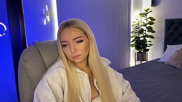 OhMyEmma online show from 3, 11, 2025